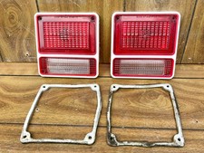 1971-1984 Chevrolet Gmc Van G10 G20 G30 Taillight Lenses Pair Oem With Seals 1971-1984 Chevrolet Gmc Van G10 G20 G30 Taillight Lenses Pair Oem With Seals