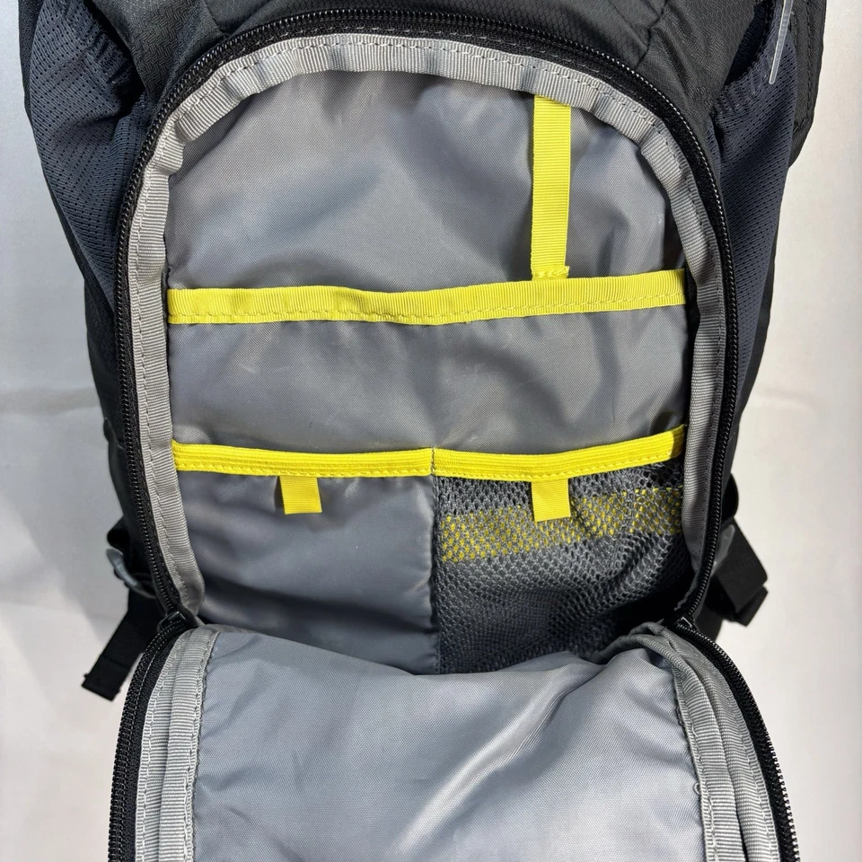 CamelBak M.U.L.E. Hydration Backpack Black 3L Crux Reservoir NWOT New - Image 4 of 4