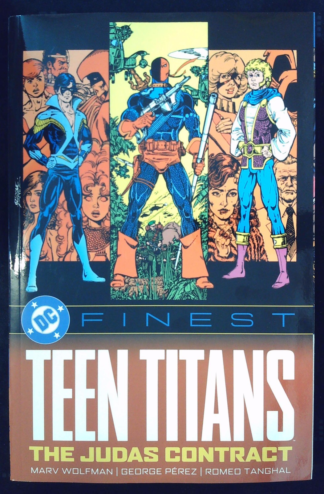 DC Finest TEEN TITANS: THE JUDAS CONTRACT Graphic Novel - Image 3