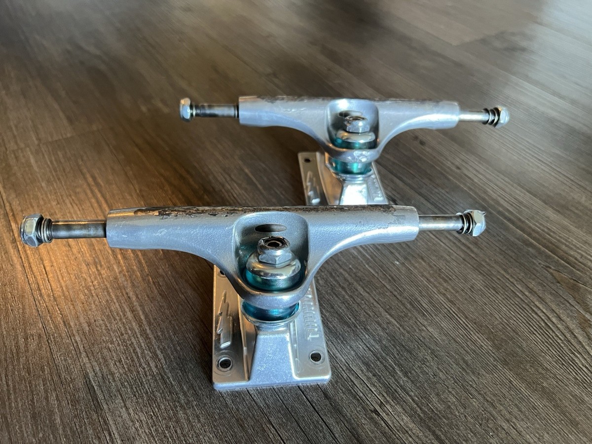 Thunder Trucks 147 Titanium Lights III Skateboard Trucks 8.0