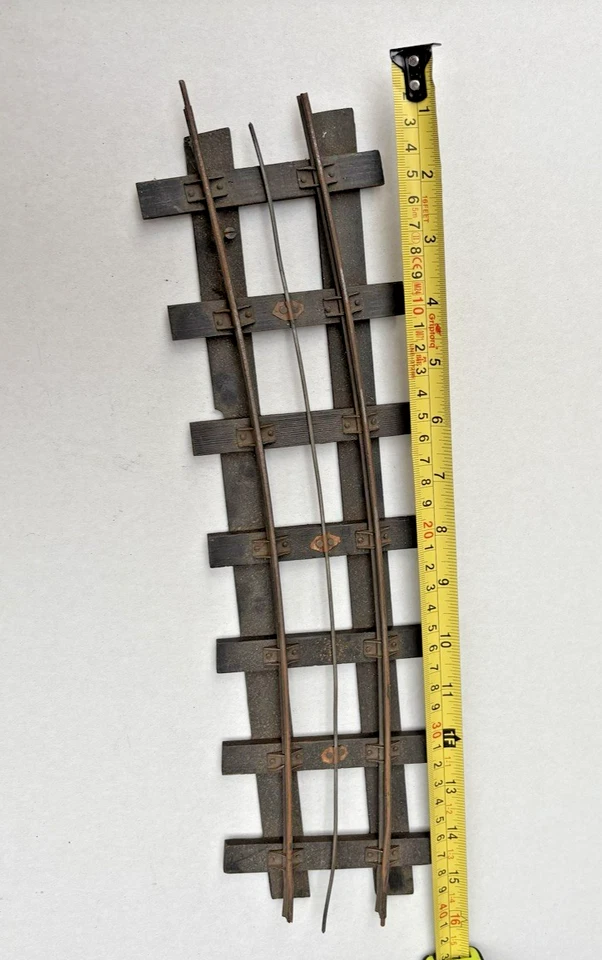 Job lot of BASSETT LOWKE  3 Rail curved Electric Track  - Image 3 of 4