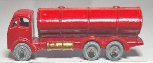 Matchbox Lesney #11 Red Esso Petrol Tanker