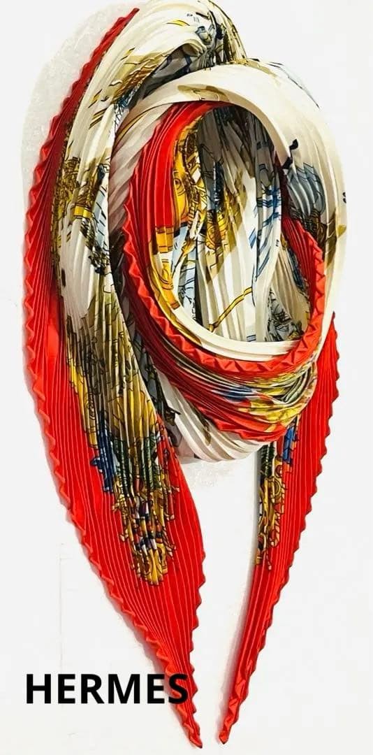 Excellent Condition Authentic HERMES Pleated Scar… - image 2