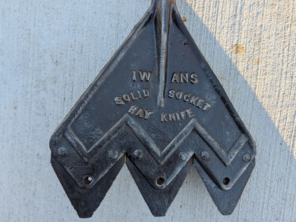 WI Barn Antique Primitive "IWANS SOLID SOCKET HAY KNIFE"  Farm Tool Collector  A - Image 3 of 4