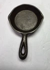 VINTAGE LODGE CAST IRON CHILDS SIZE FRYING PAN #701