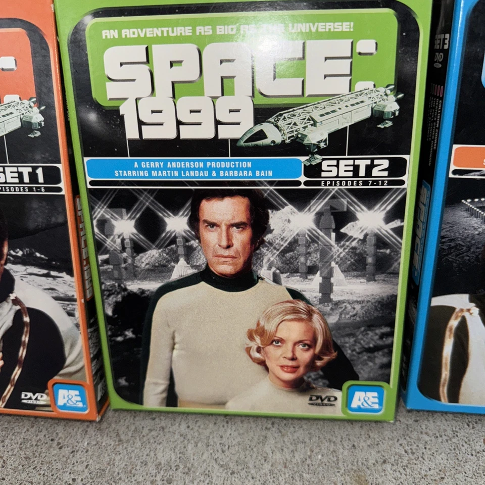 Space 1999  Seasons Sets 1, 2,3, 4 DVDs Foto 4 de 4