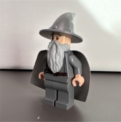 LEGO Gandalf the Grey Minifigure with Cape, Gray Hat & Beard, Plastic