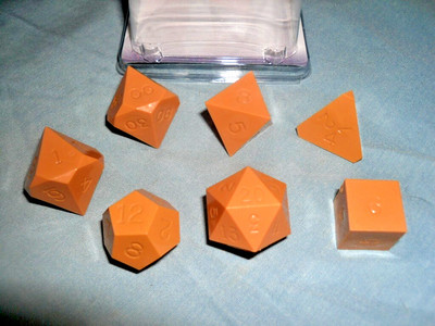 VINTAGE - ''SEPIA BROWN'' OPAQUE 7-PIECE GAMESCIENCE DICE SET (RARE COMPLETE SET!)