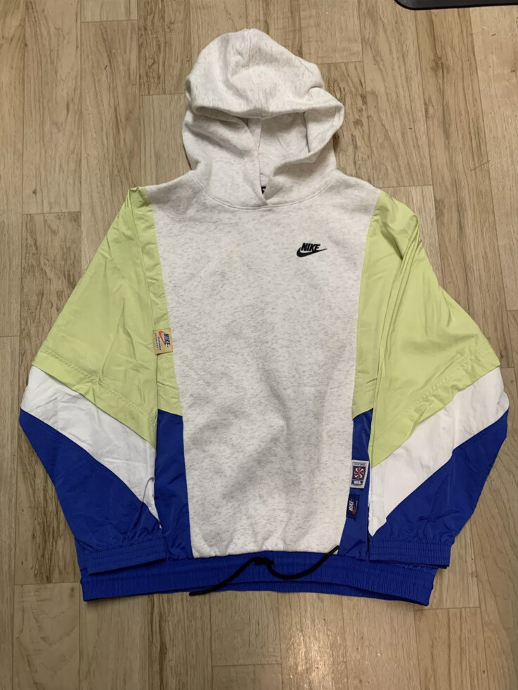 nike sportswear clash hoodie