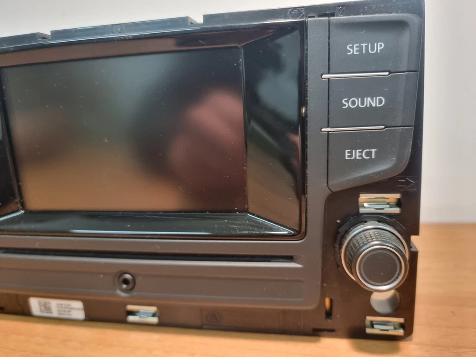  VW AUTORADIO DAB + CD SD GOLF VII PASSAT 3G TIGUAN AD1 piu accessori NUOVO - Immagine 3 di 4