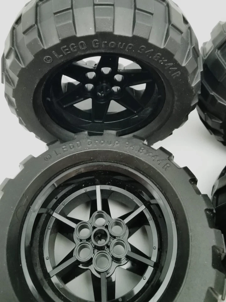LEGO® Technic Balloon Offroad Räder Reifen 94.8x44R 54120 / Felgen Technik 9398 - Bild 2 von 3
