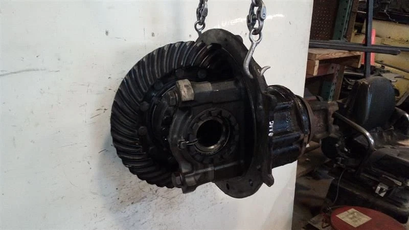 Rockwell RS20-145 Rear Differential/Carrier, 5.13 Ratio 39 Spline   (8292916 Foto 4 de 4