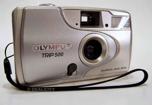 Olympus Trip 500 35MM Point & Shoot Film Camera - Silver - Tested & Working H15