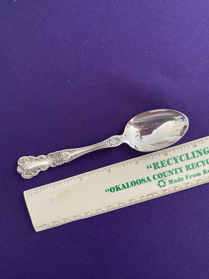 Cuchara Gorham de plata esterlina, patrón Buttercup, 5,75 pulgadas Foto 2 de 2