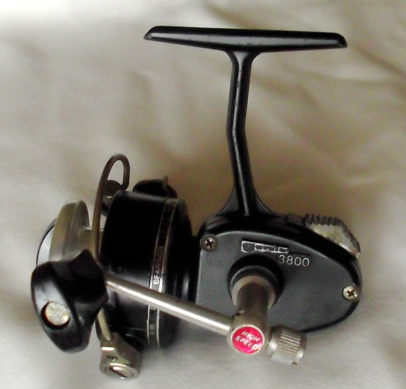 VINTAGE GARCIA 3800 ULTRA LITE  SPINNING REEL