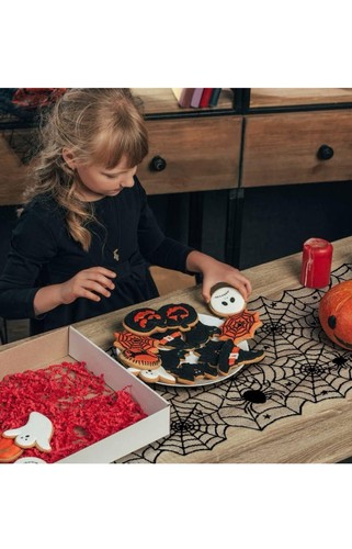 Halloween Table Runner, Black Lace Spider Web Table Runners for Halloween Decor/ - Picture 5 of 6