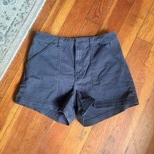 Hollister Women  s Medium Ultra High Rise Mom Short 3  