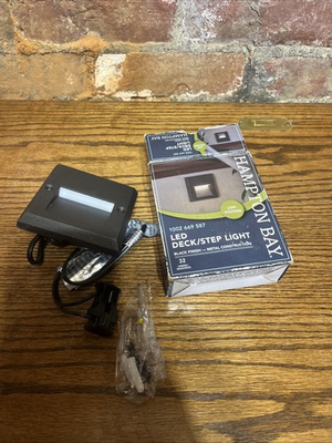 #ad Hampton Bay LED Deck Step Light Black Finish Metal 1002 669 587 New Open $24.99