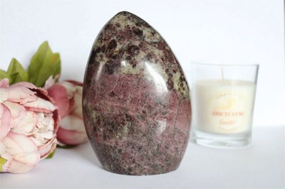 Large rubelli garnet 15cm 1,538kg approx RARE