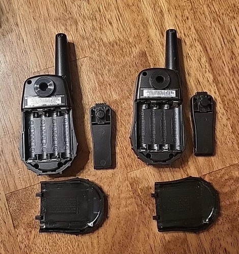 2 Audiovox FRS Walkie Talkies #GMRS122-2 22-Channels 2-Way Radios Camping Scouts - Zdjęcie 3 z 7