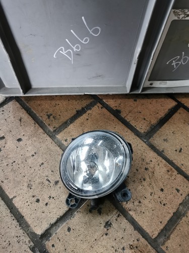 Original Audi A4 B8 Nebelscheinwerfer Nebelleuchte rechts 271650-02