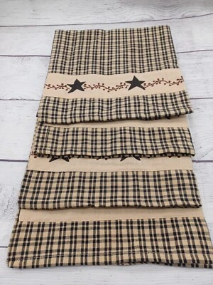 THE COUNTRY HOUSE COLLECTION 4 Primitive Burgundy Berries and Stars Fabric Napkins, Black and Tan Gingham