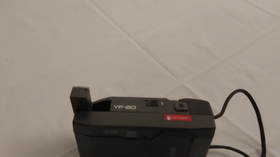 Ricoh YF-20D Appareil Photo Film Point & Shoot - Objectif Rikenon 35mm F4, Des Années 80