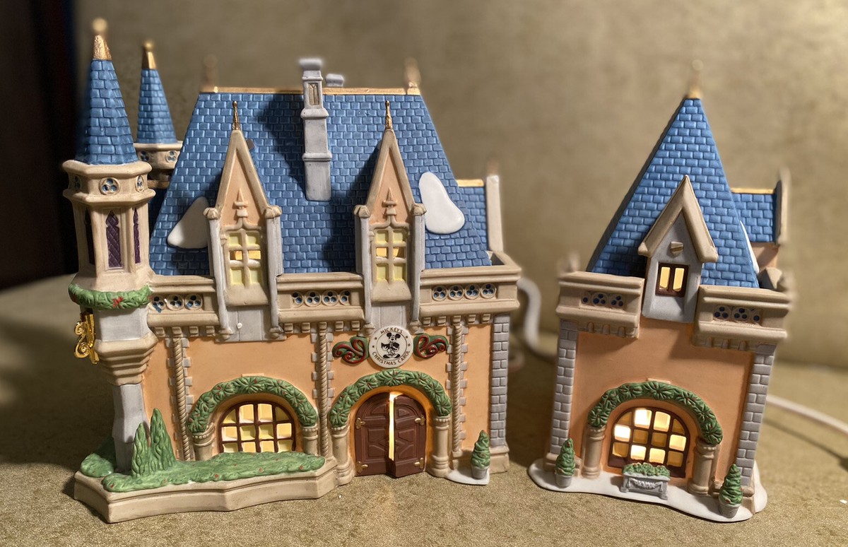 Heritage Village Disney Parks Village Series Mickey's Christmas