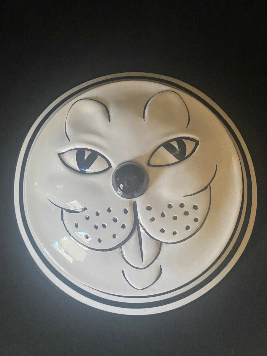 Covered cat sales bowl