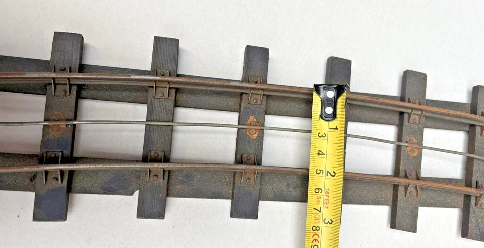 Job lot of BASSETT LOWKE  3 Rail curved Electric Track  - Image 4 of 4