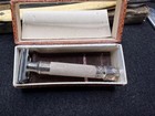 Lot Of Vintage Shaving Straight Razors Safety Razors And barber accessories — photo 4