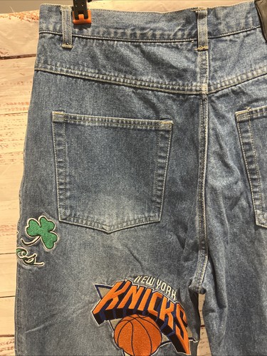 Pantalones de mezclilla bordados de la NBA W32x30 - Ropa de baloncesto ligeramente usada - Imagen 19 de 22
