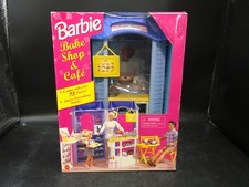VINTAGE Barbie Bake Shop  Cafe Bakery Kitchen Playset Mattel 1998 
