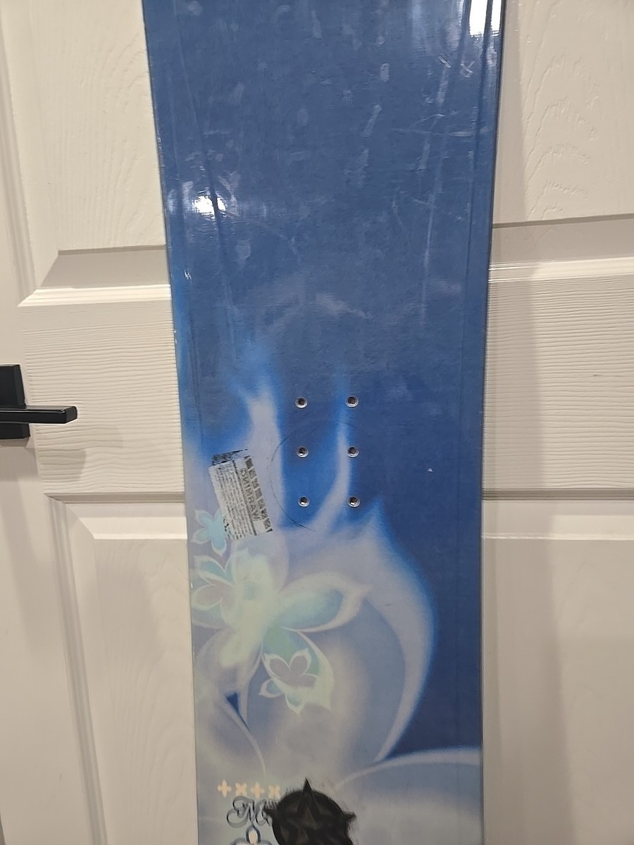 Morrow Mantra Snowboard 144cm All Mountain Twin Tip Women's No