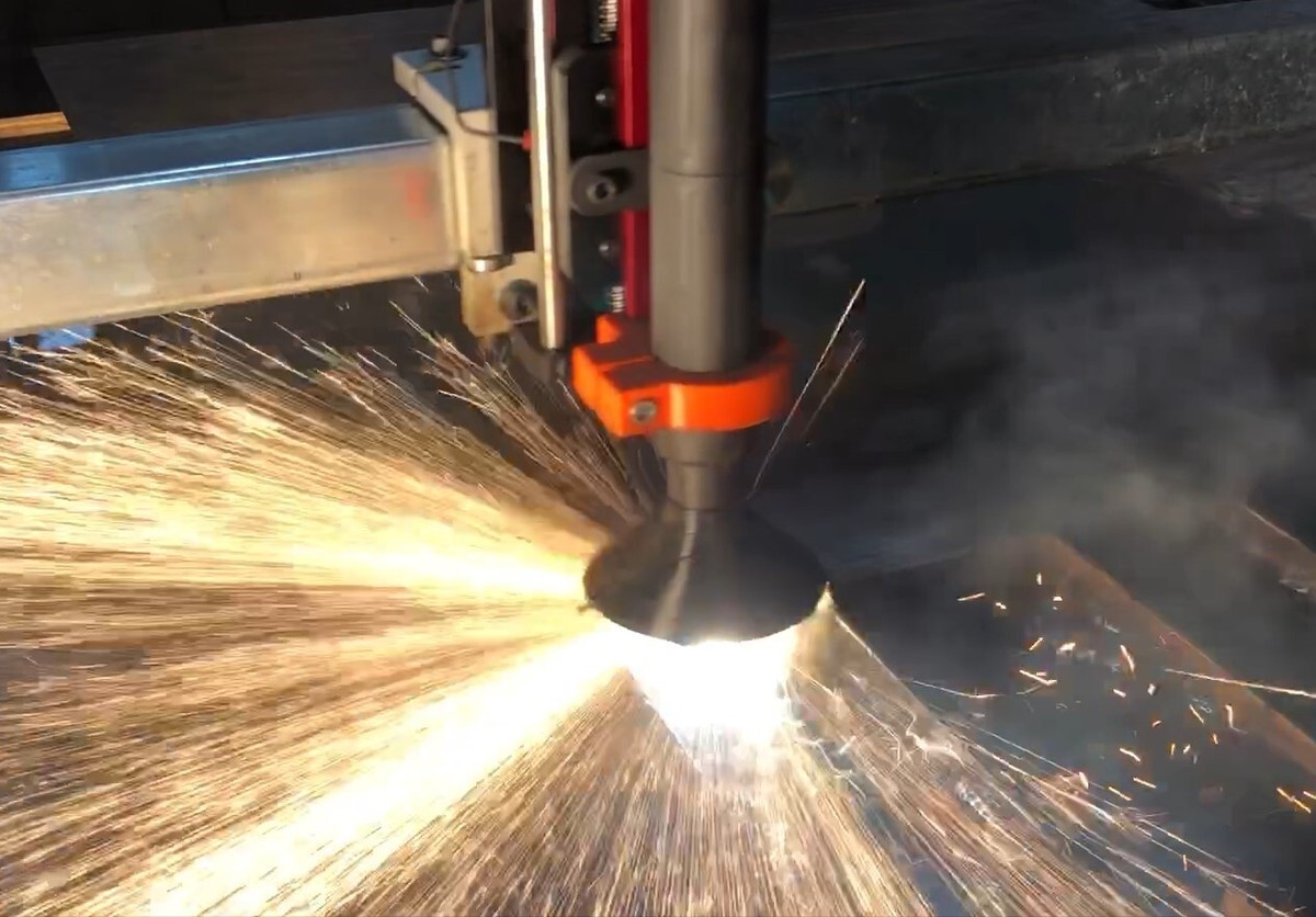 噴出　MM foil PepSep Fused Silica or Stainless Steel Emitters w/Liquid Junction