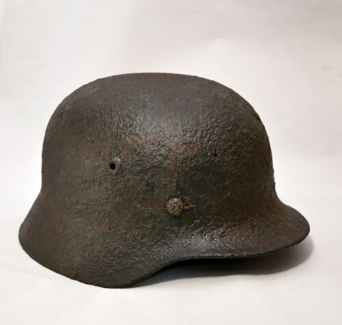 Normandy m40 helmet, trace grid rivets, militaria ww2, leather strap, damaged - Picture 1 of 16