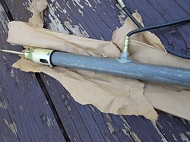 Nuevo de Lote Antiguo Original Ford 1969 Thunderbird T-Bird Antena de Radio EDC9SA18886 A Foto 3 de 3