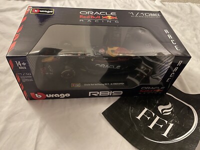 Max Verstappen's 2023 F1 Red Bull Honda Racing RB19 Diecast Car Model 1:18 Scale