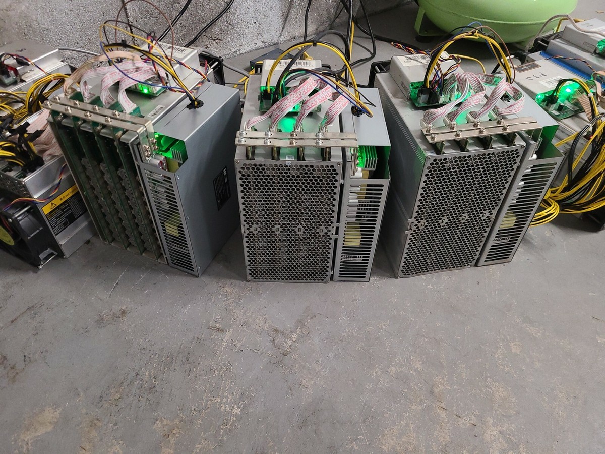 BTC Bitcoin miner Q3 - 30TH - new PSU - (over 2x Antminer S9)