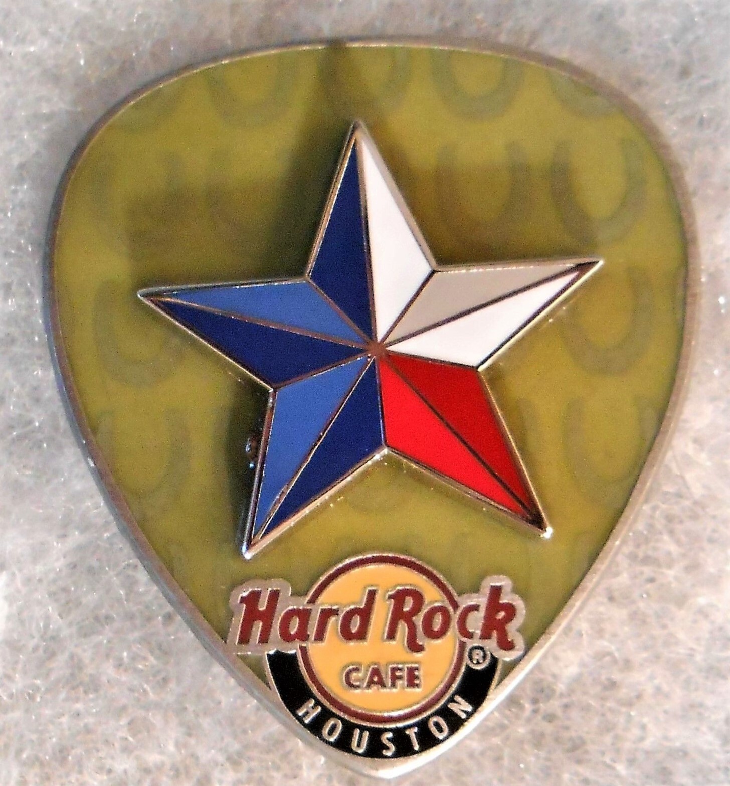 HARD ROCK CAFE HOUSTON 3D STAR WITH TEXAS FLAG COLORS GUITAR PICK PIN # 96564