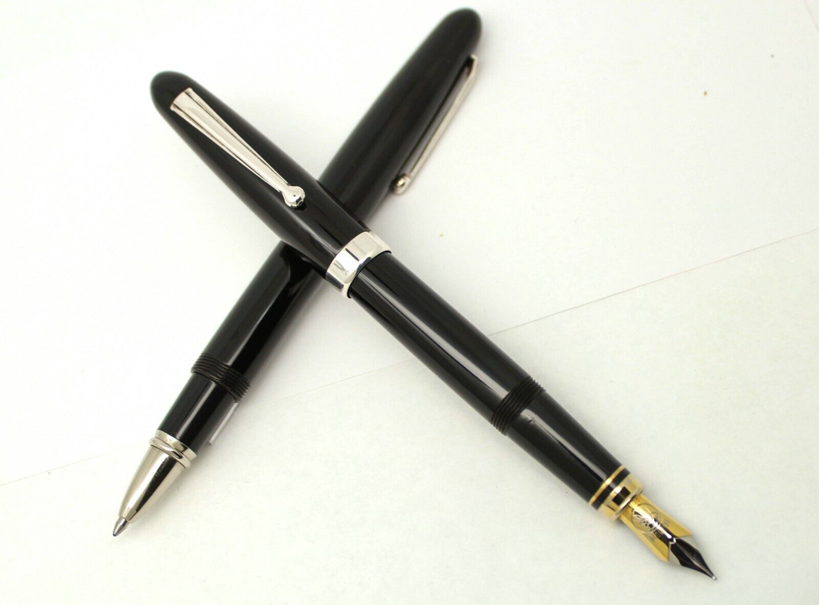 Classic Black & Silver Ballpoint & Fountain Pen Set Originele postorderverkoop