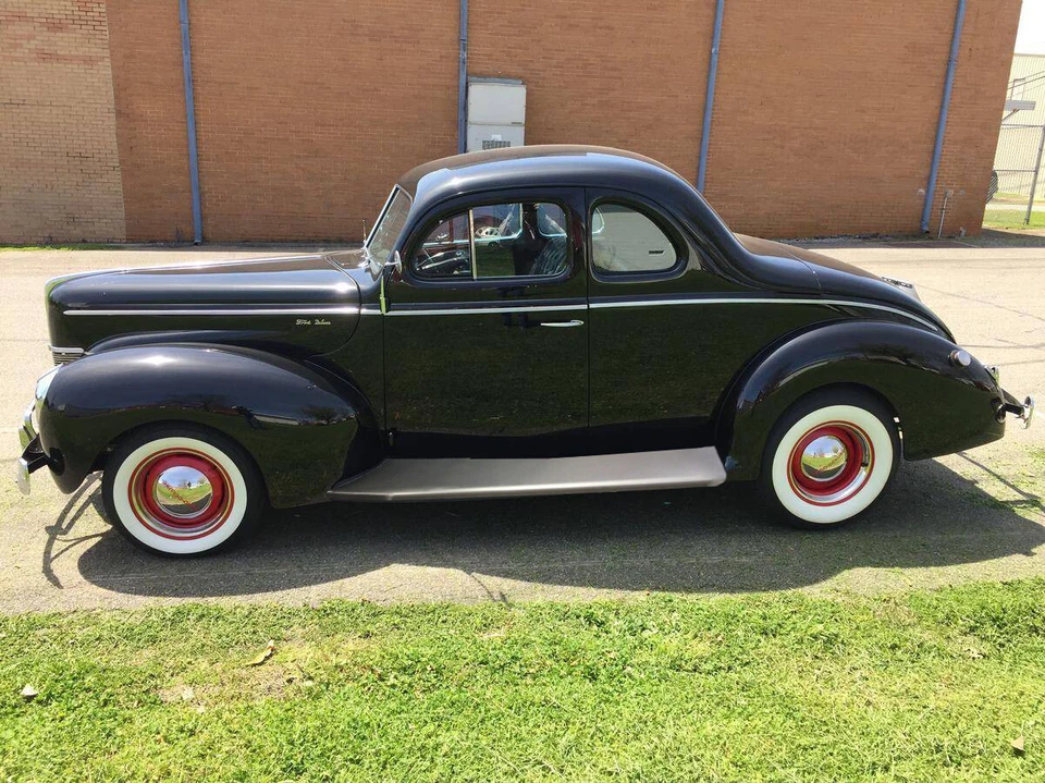 Juego de estriberas de acero Ford Deluxe y modelos estándar 1939 1940 par nuevo Foto 4 de 4