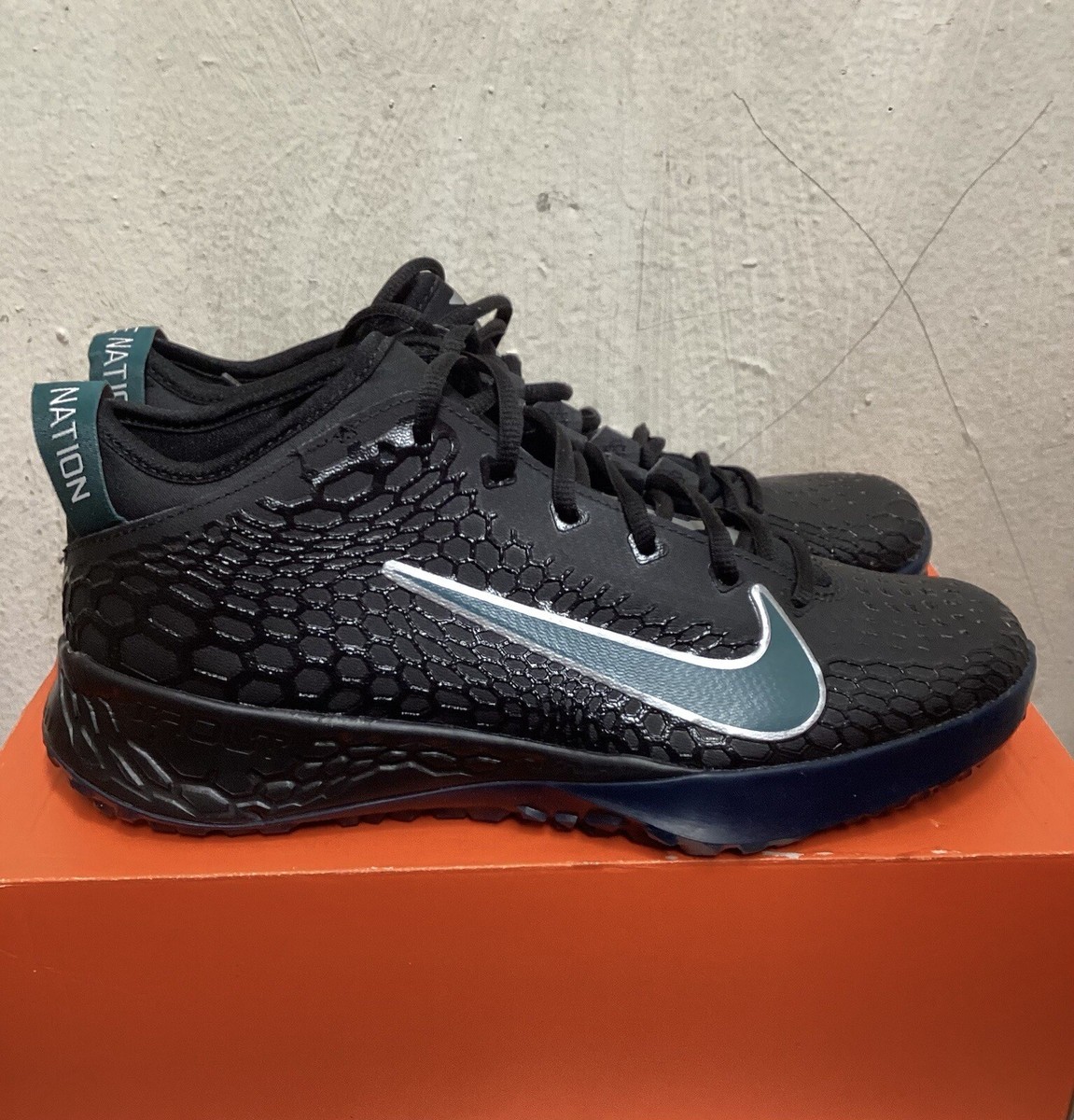 NIKE FORCE ZOOM TROUT 5 TF EAGLE NATION BLACK BASEBALL SHOES NIKE FORCE ZOOM TROUT 5 TF EAGLE NATION BLACK BASEBALL SHOES