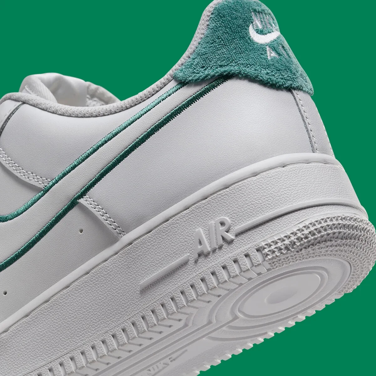 Nike Air Force 1 LV8 3 (GS) Shoes White Green FZ2008-100 Youth Big