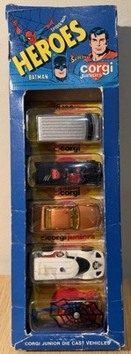 Corgi Juniors 7008 Heroes Geschenkset. Ungeöffnet in Blase. Enthält Batmobil 69