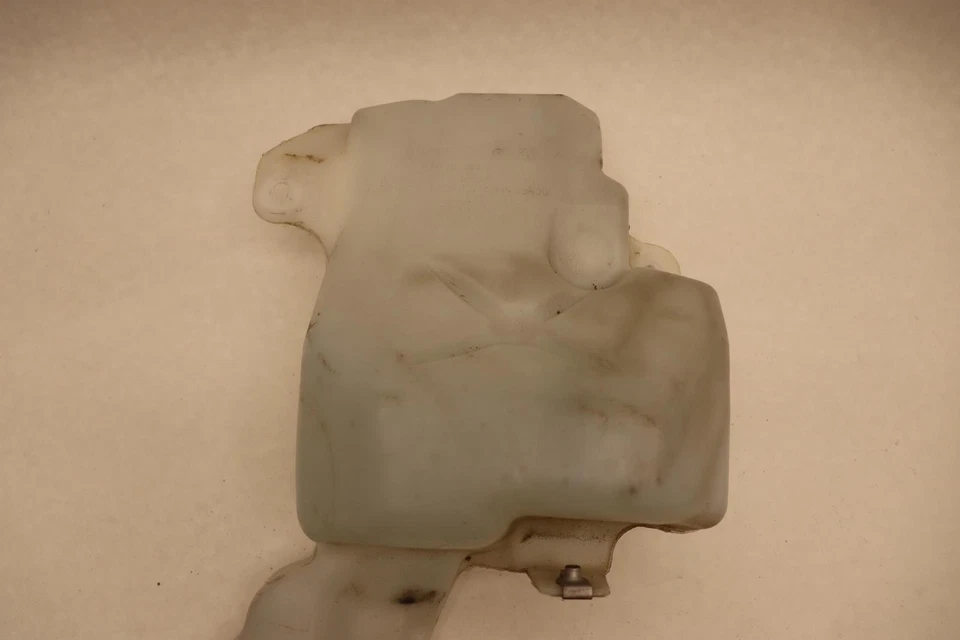 Chevy Silverado 1500 2014-2015 parabrisas delantero lavadora tanque de depósito de líquido OEM Foto 3 de 4