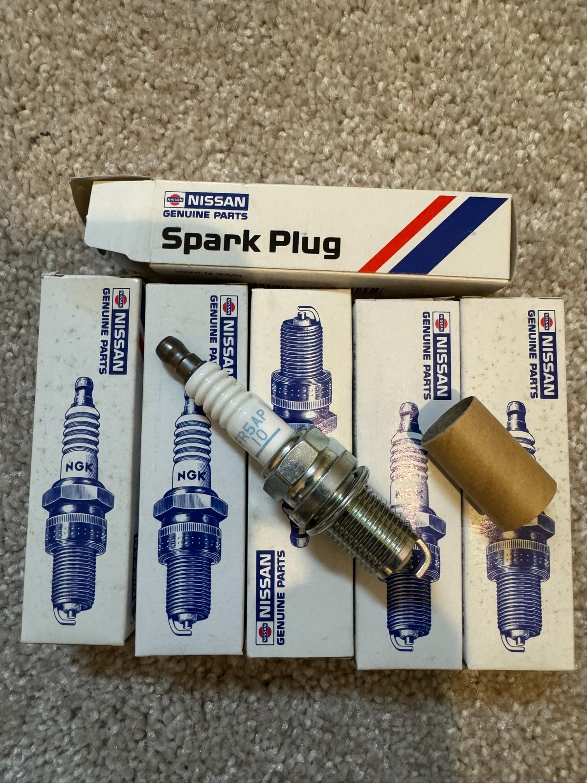 Nissan NGK spark plugs set - NGK FR5AP-10