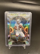 Panini 2020 Select Tua Tagovailoa Rookie Card #45 Silver Prizm. rookie card picture