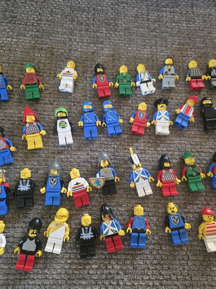 Minifiguras y accesorios imperiales vintage Lego Castillo Caballeros Piratas años 80 90 Foto 4 de 4