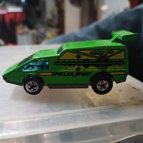 Vintage 1976 Hot Wheels Spoiler Sport Blackwalls BW Green Van Hong Kong